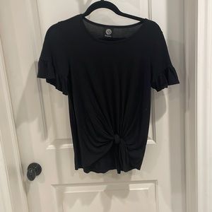 Black ruffle sleeve tie hem black shirt